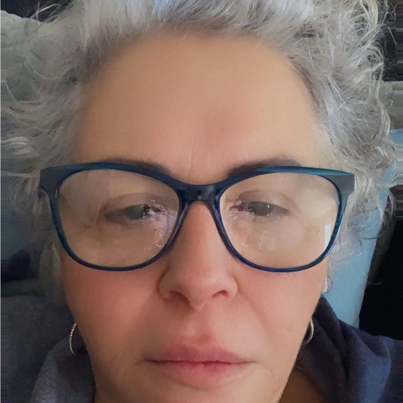 Meet your Posher, Marina - Picture 1 of 2